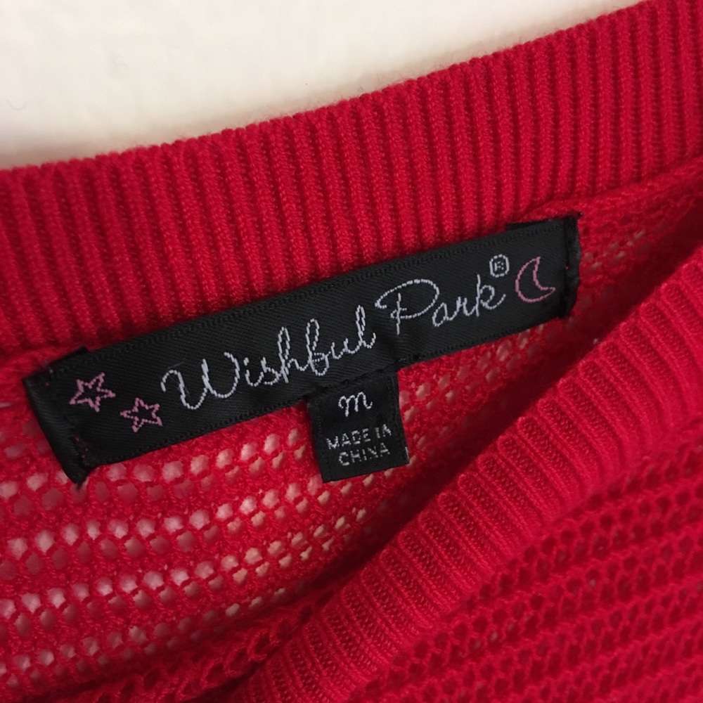 Red sweater - Picture 2 of 3